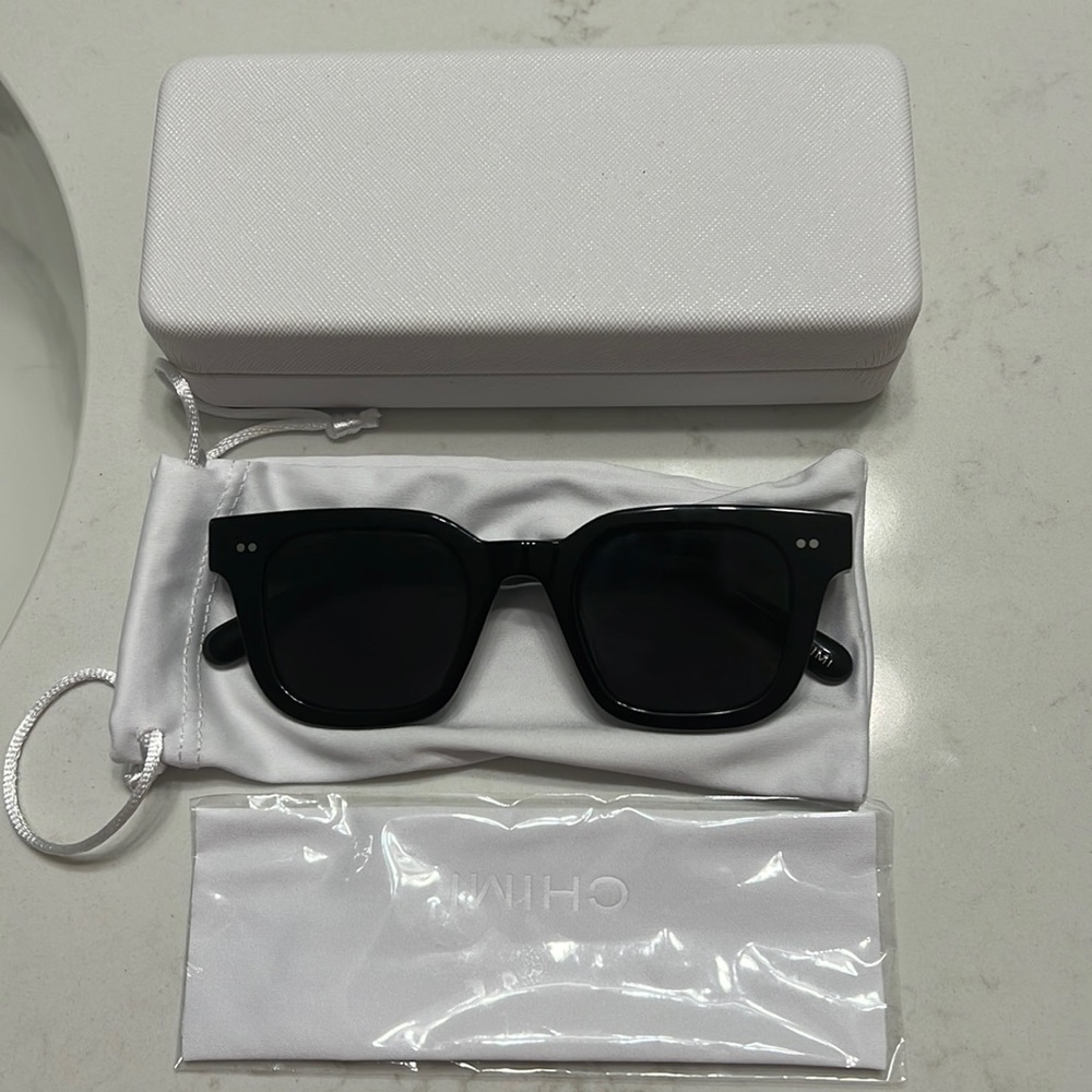 Chimi Black 04 Sunglasses